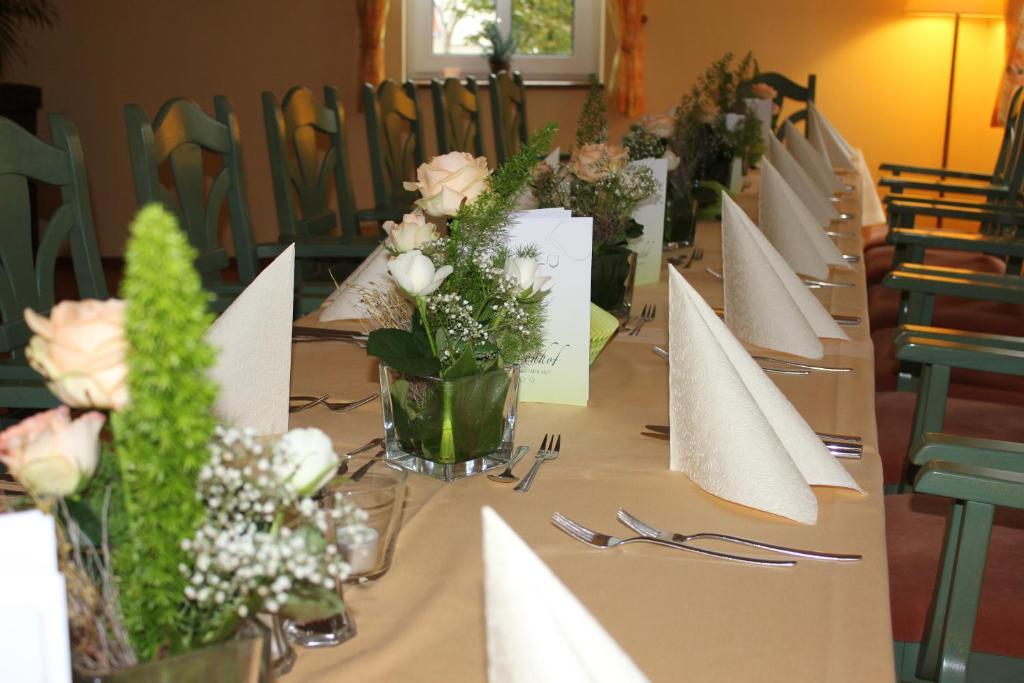 Lindenhof Hotel Thiendorf Buitenkant foto